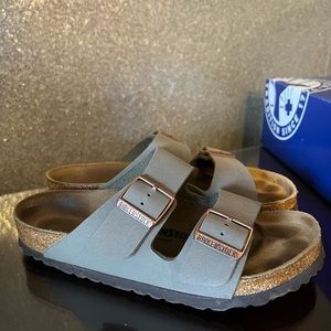 Birkenstock Arizona Slide Sandal - Stone - size: 38